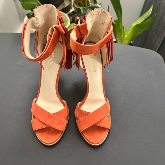 Nine West Hustle Fringe Suede High-Heel Sandals Orange - Picture 3 of 8